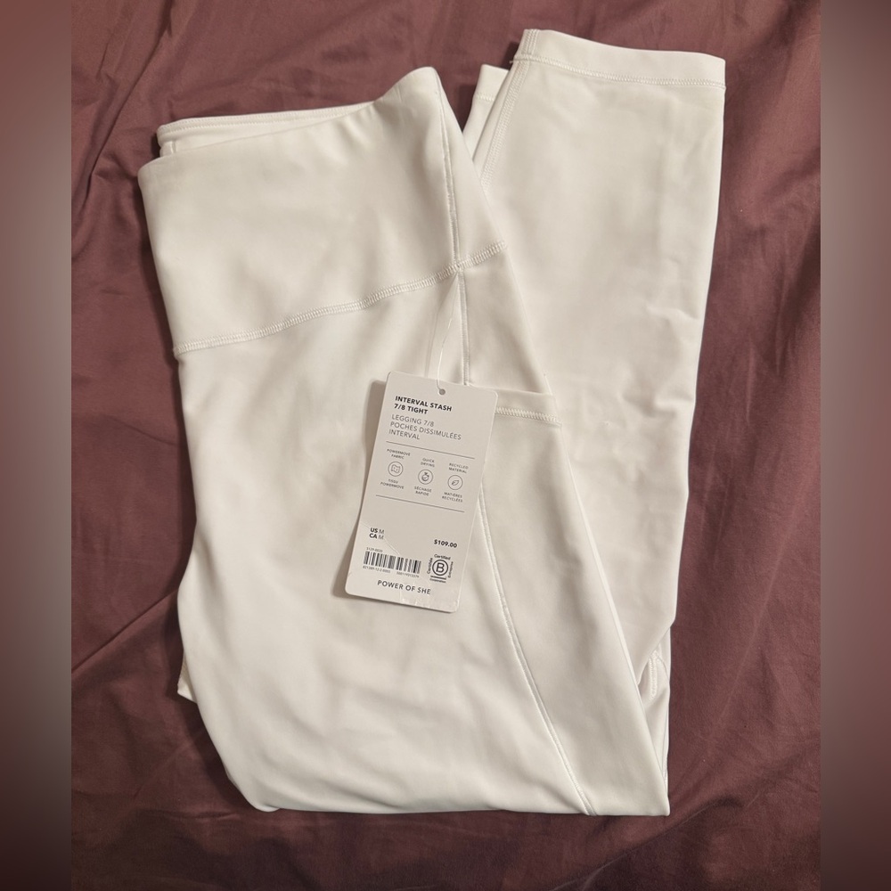 Gift ready: Athleta Interval leggings with pockets